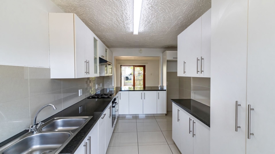 3 Bedroom Property for Sale in Beacon Bay Eastern Cape